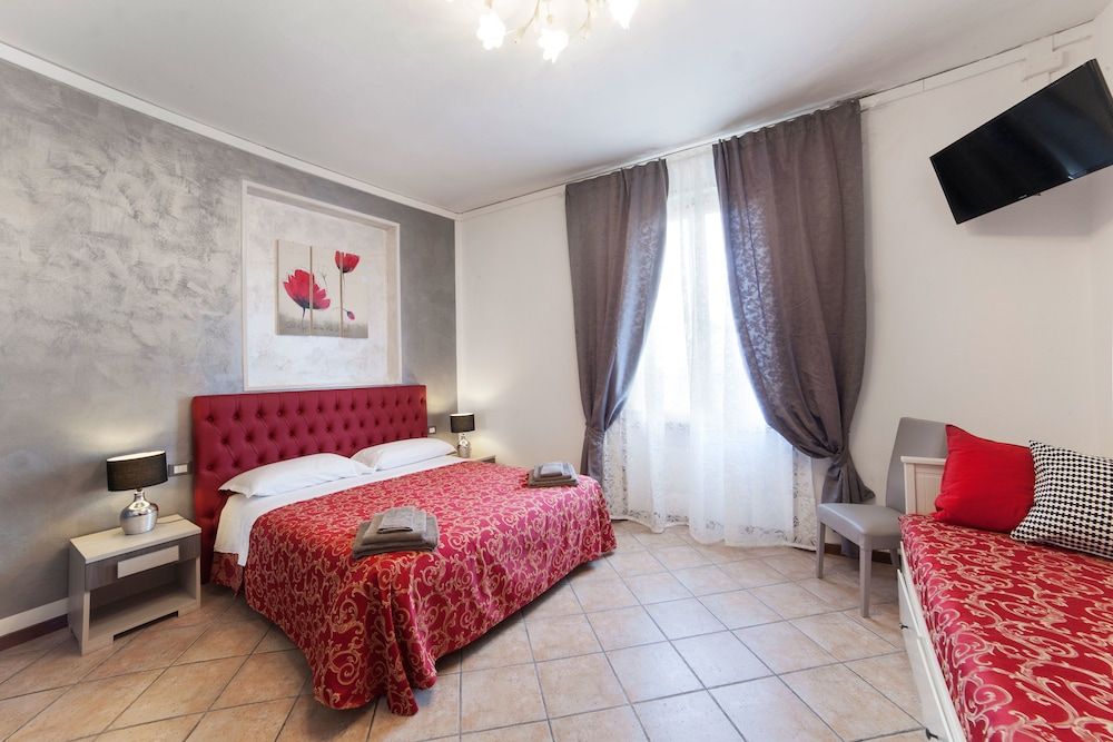 Deluxe Ensuite, Quadruple, City View