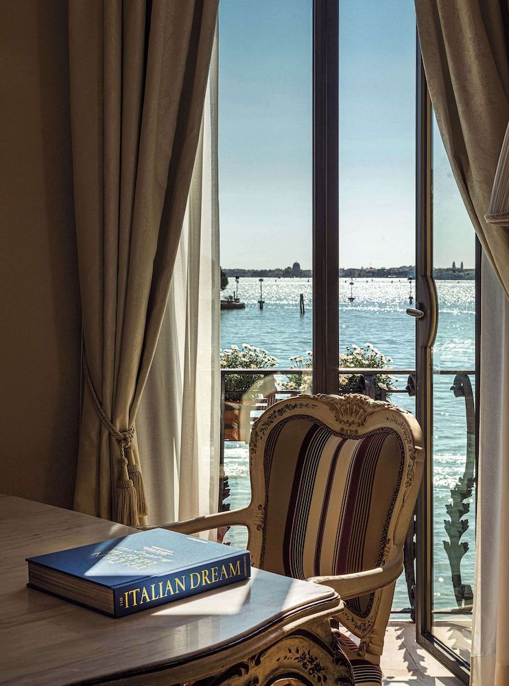 Hotel Cipriani, A Belmond Hotel, Venice Suite (Serenissima) 2