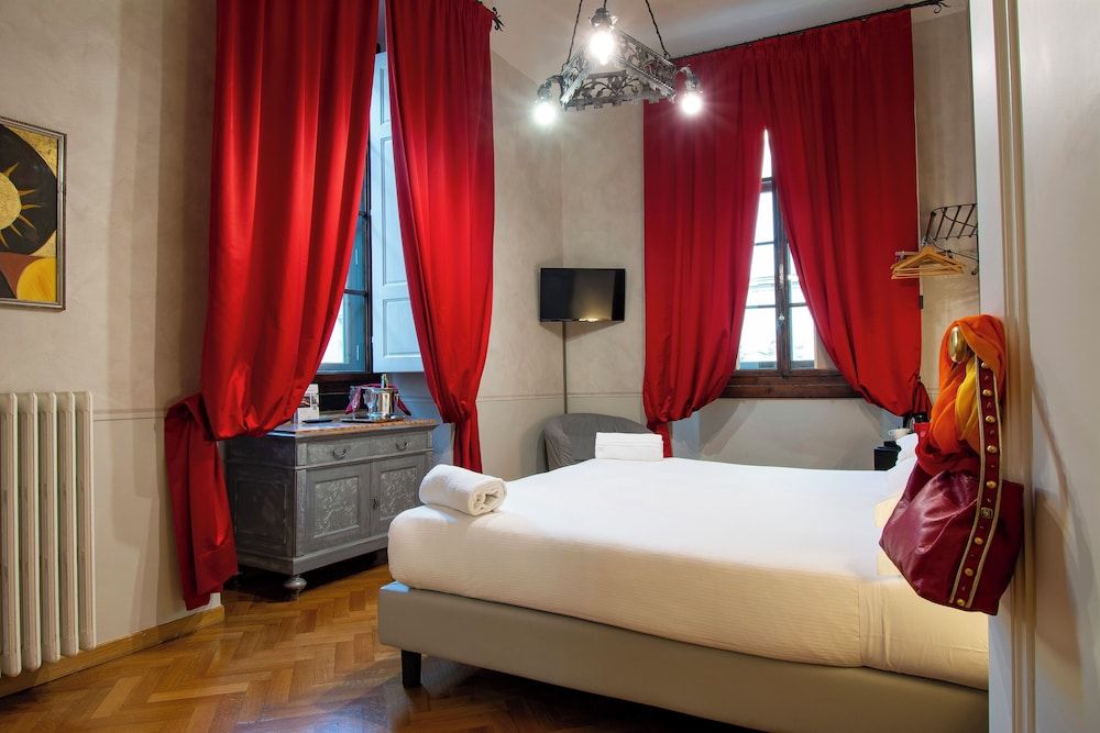 N4U Guest House Double Room 3