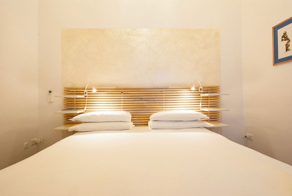 N4U Guest House Double Room 7