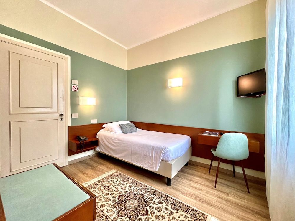Hotel Brescia Classic Single Room
