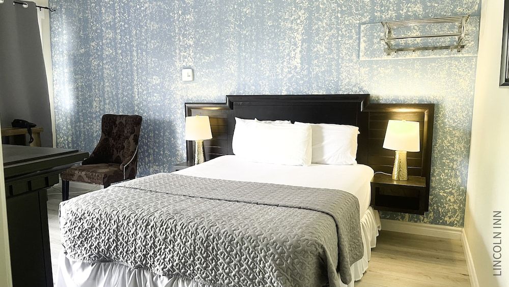 Lincoln Inn Fredericton Queen Room