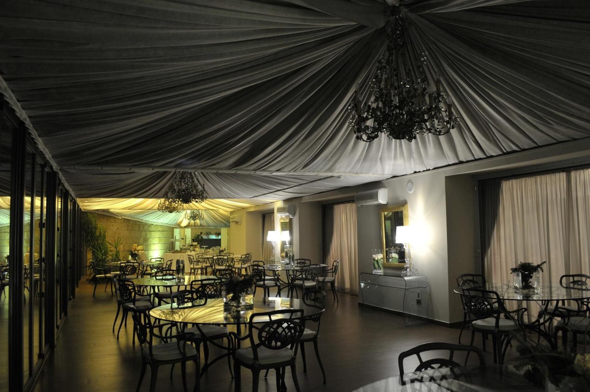 shared lounge/tv area