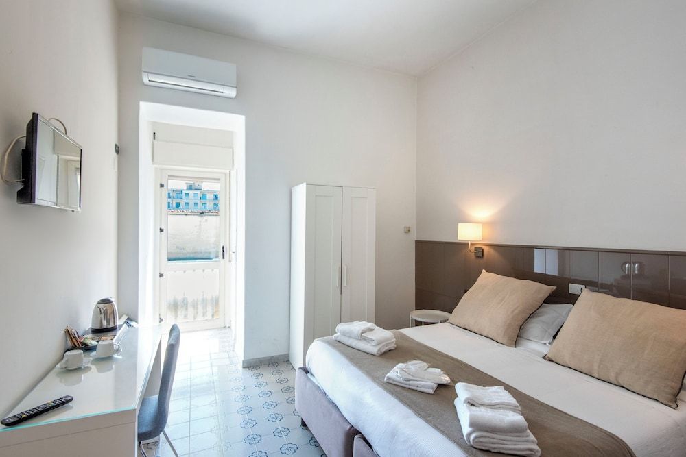 Hotel Fiorentina Economy Double Room (letto matrimoniale) 4