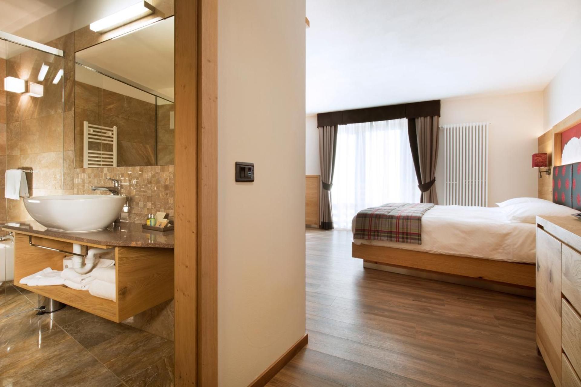 Junior Suite with Balcony