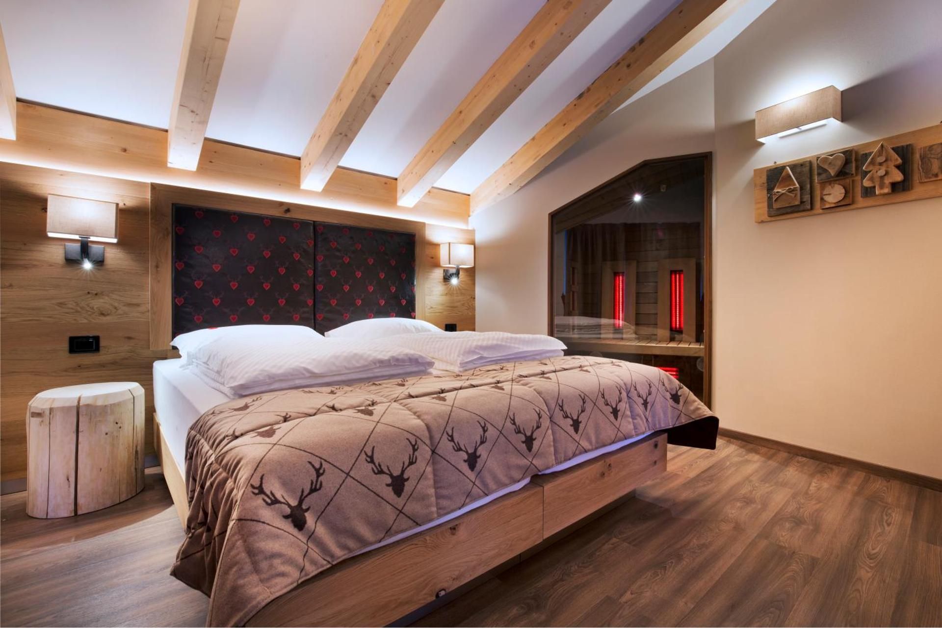 Superior Suite with Private Sauna