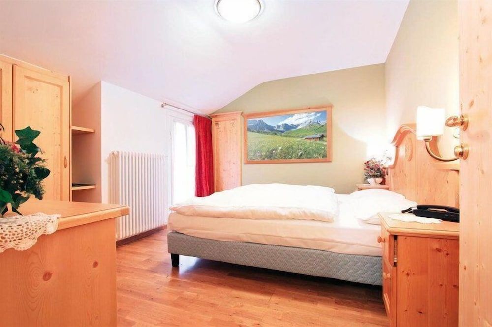 Classic Quadruple Room