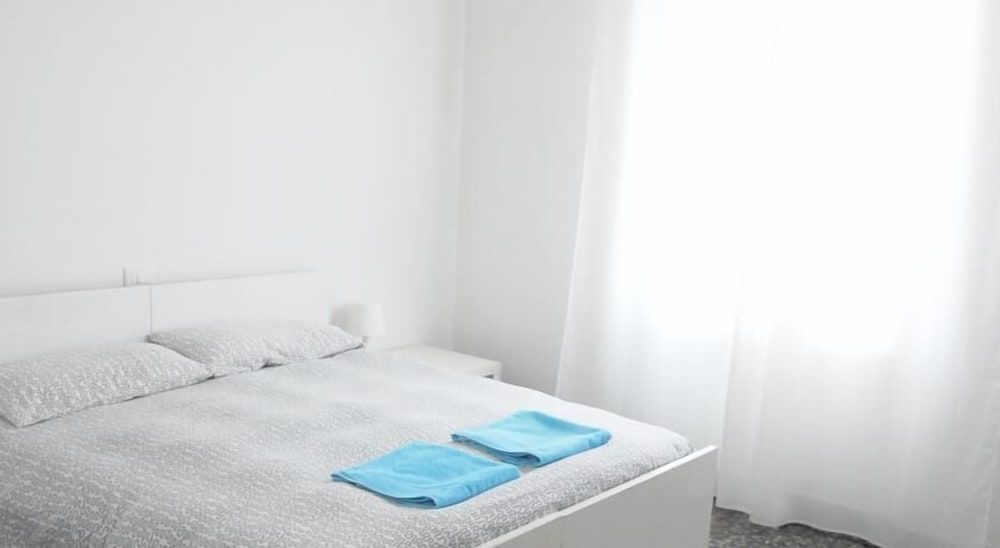 Double or Twin Room, Shared Bathroom