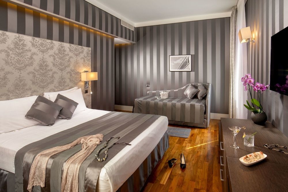 undefined Monti Palace Hotel 4