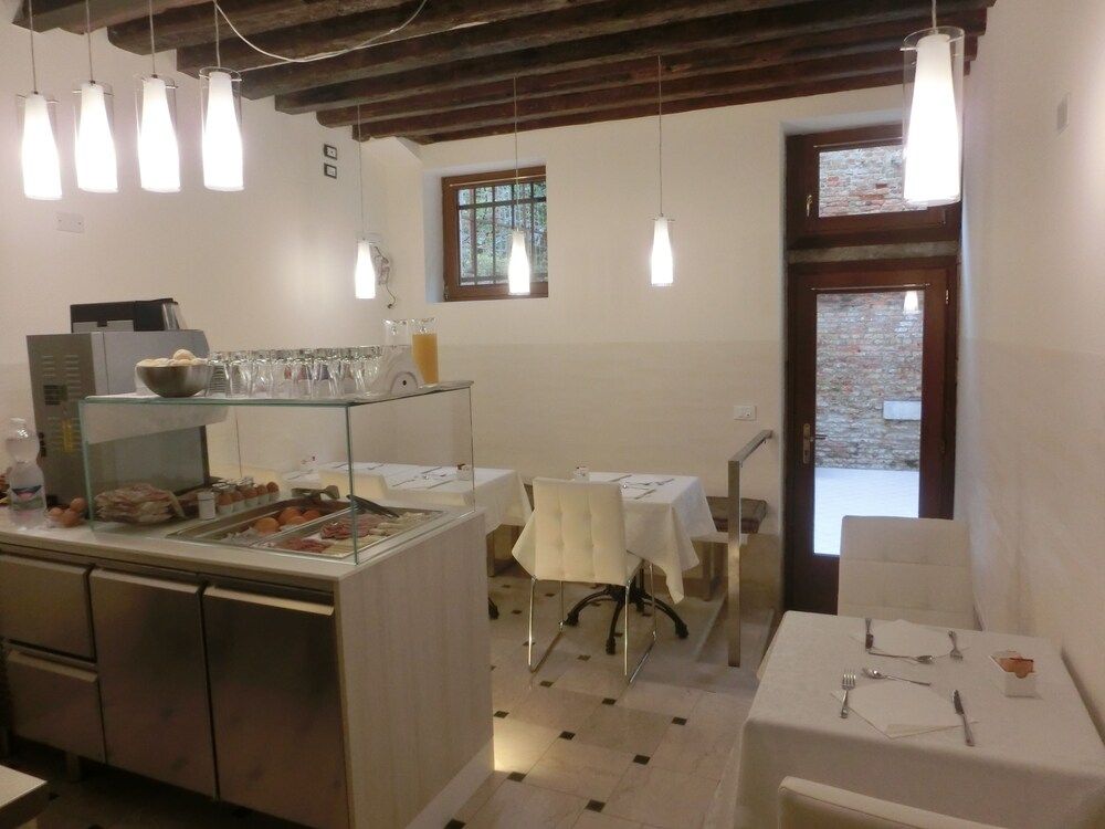 undefined Locanda Ca' Lucrezia 9