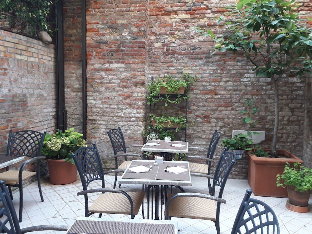 undefined Locanda Ca' Lucrezia 8