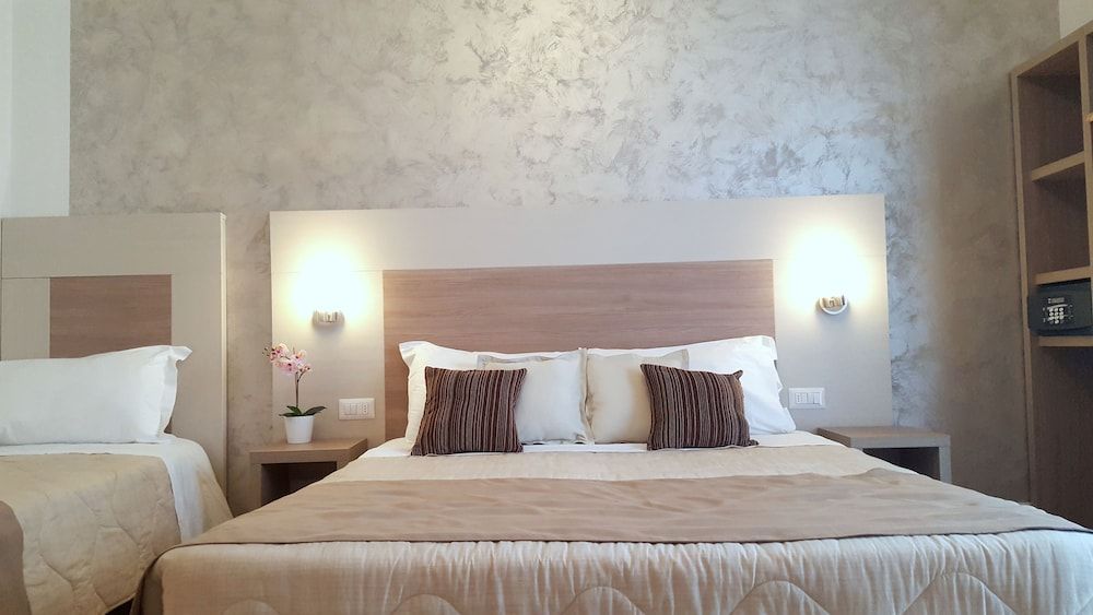 Hotel Luxor Florence