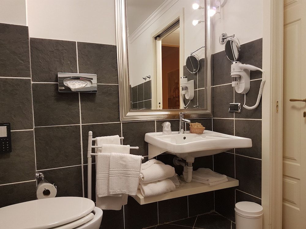 Hotel Canali, Portofino Coast Junior Suite 4