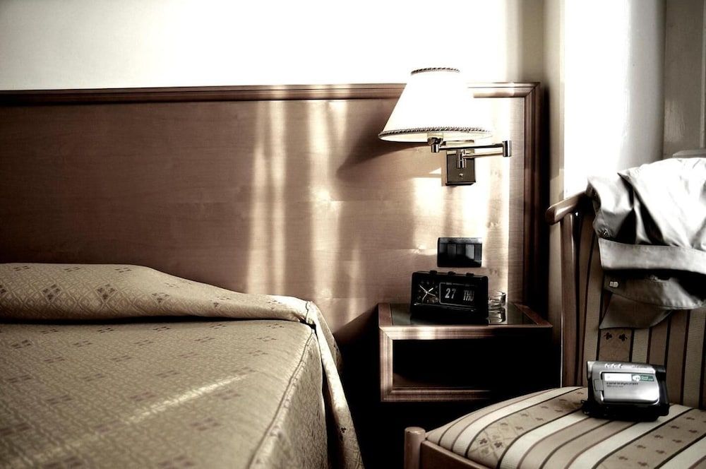 Hotel Estense Comfort Single Room 6