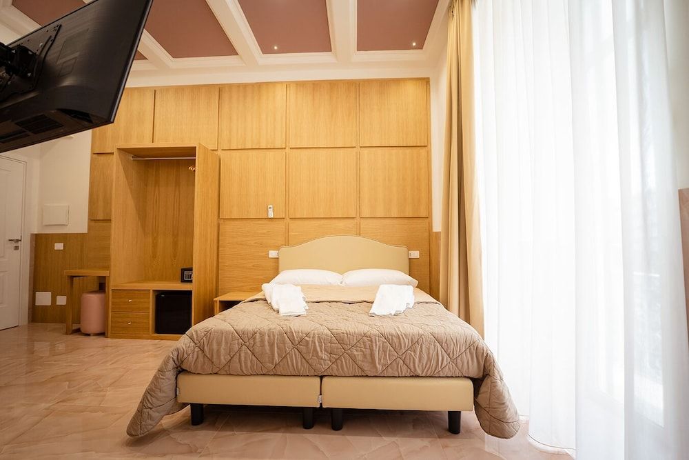 Deluxe Annex, Double, 1 Bedroom, City View