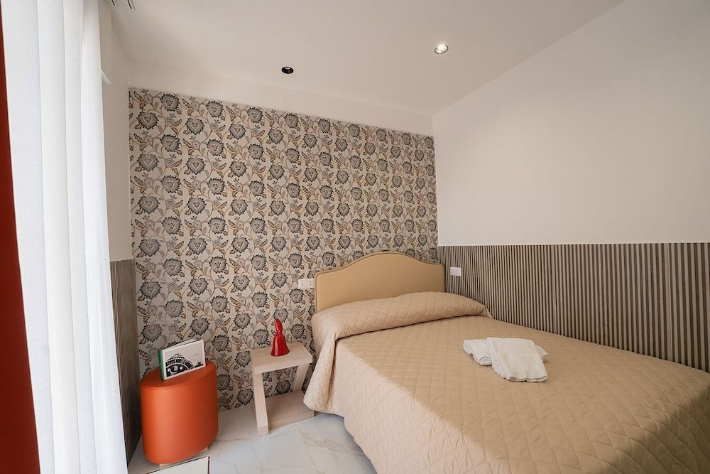 undefined P.C. Boutique H. Napoli Centro 4