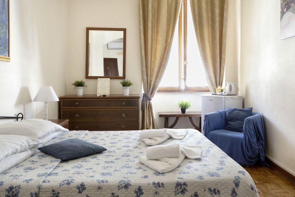 Guest House Bel Duomo Double Room, Private Bathroom (External) 6