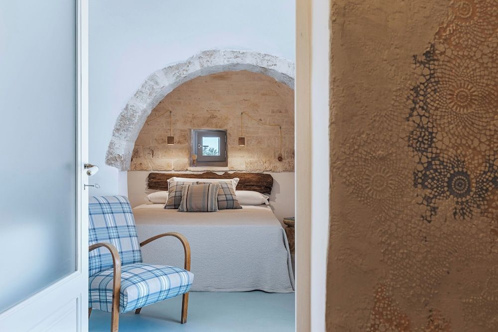 Trulli Terra Magica Honeymoon Villa, Pool View, Ground Floor 2