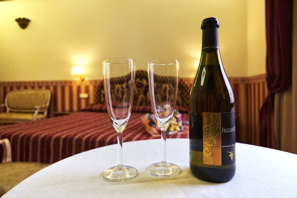 Barberini Suites Standard Double Room 9