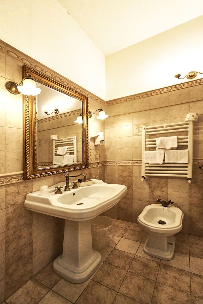Barberini Suites Basic Room, 1 Queen Bed 5