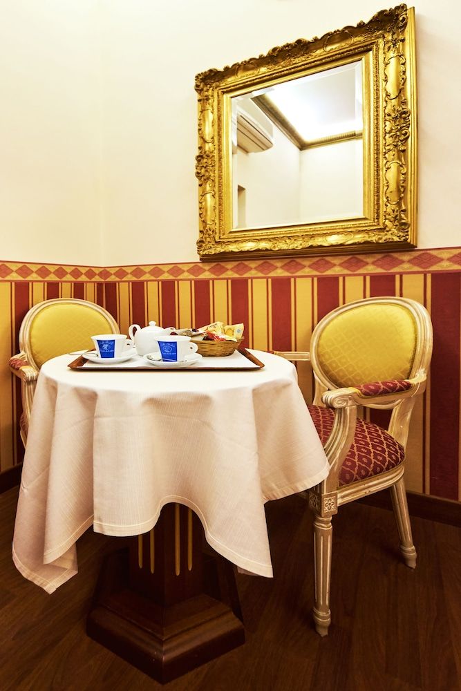 Barberini Suites Standard Double Room 11