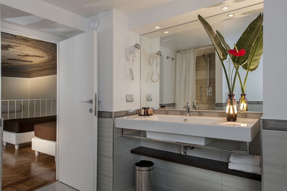 DVE Suite Rome Junior Suite 5