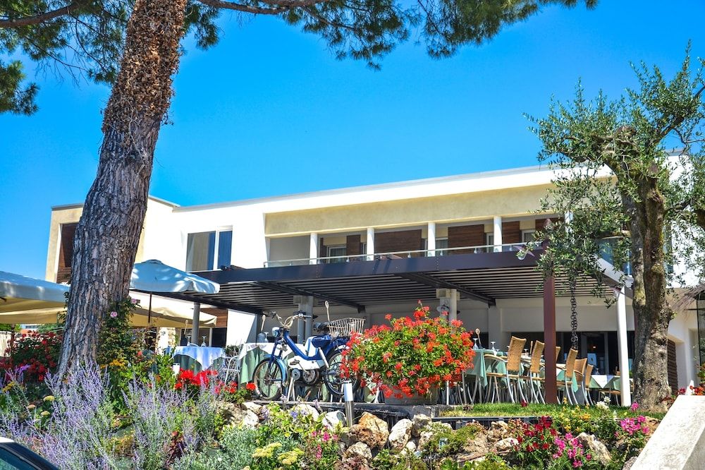 undefined Hotel Maximilian 8