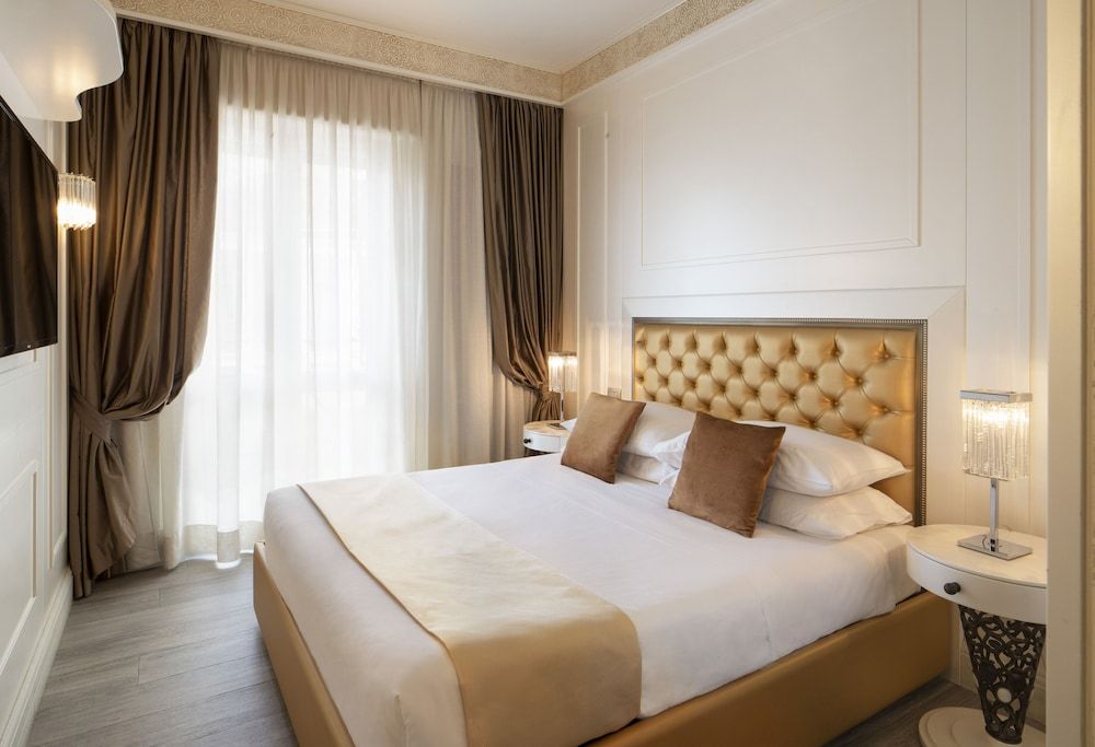 Luxury Suite Milano Duomo Junior Suite, Kitchenette 4
