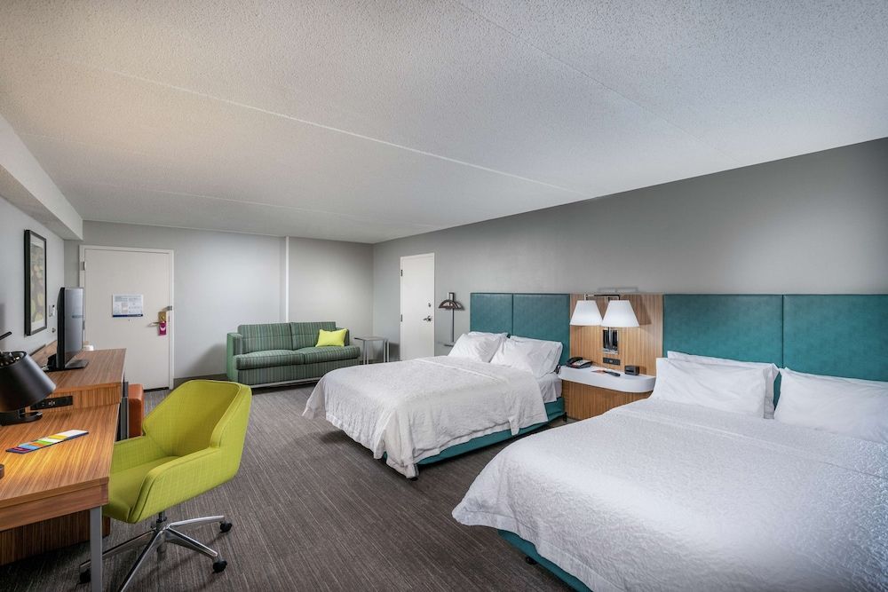 Room, 2 Queen Beds, Accessible, Non Smoking