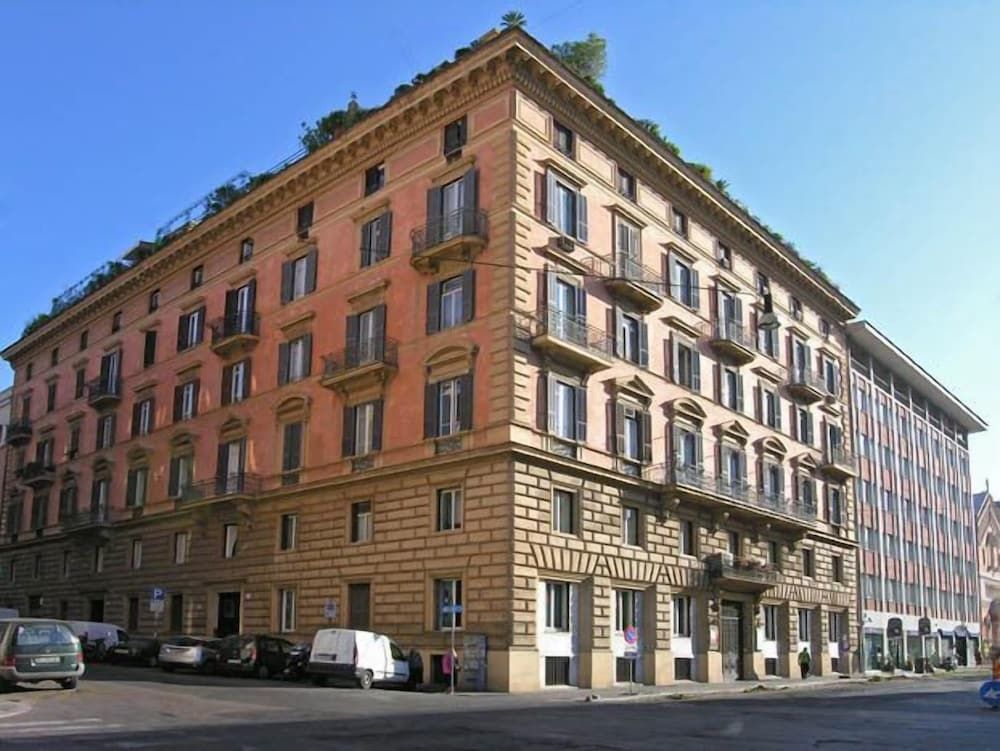 undefined Boutique Rome Inn 4
