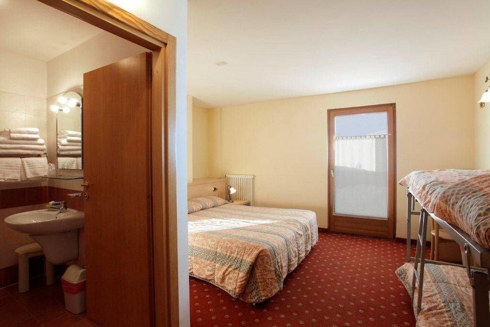 Comfort Quadruple Room