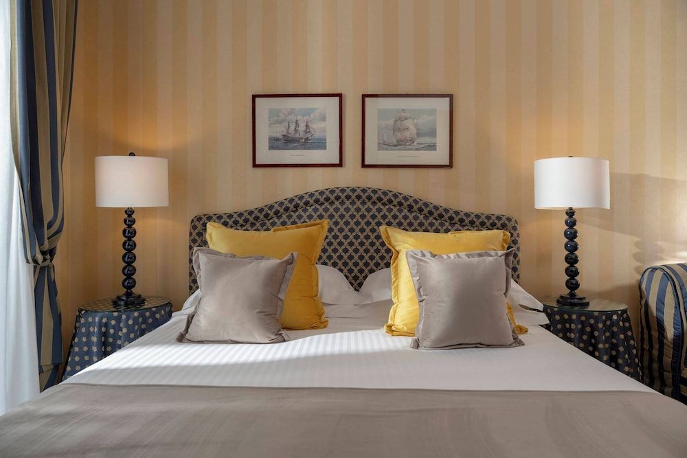 Hotel Lungomare Deluxe Double Room, Sea View 3