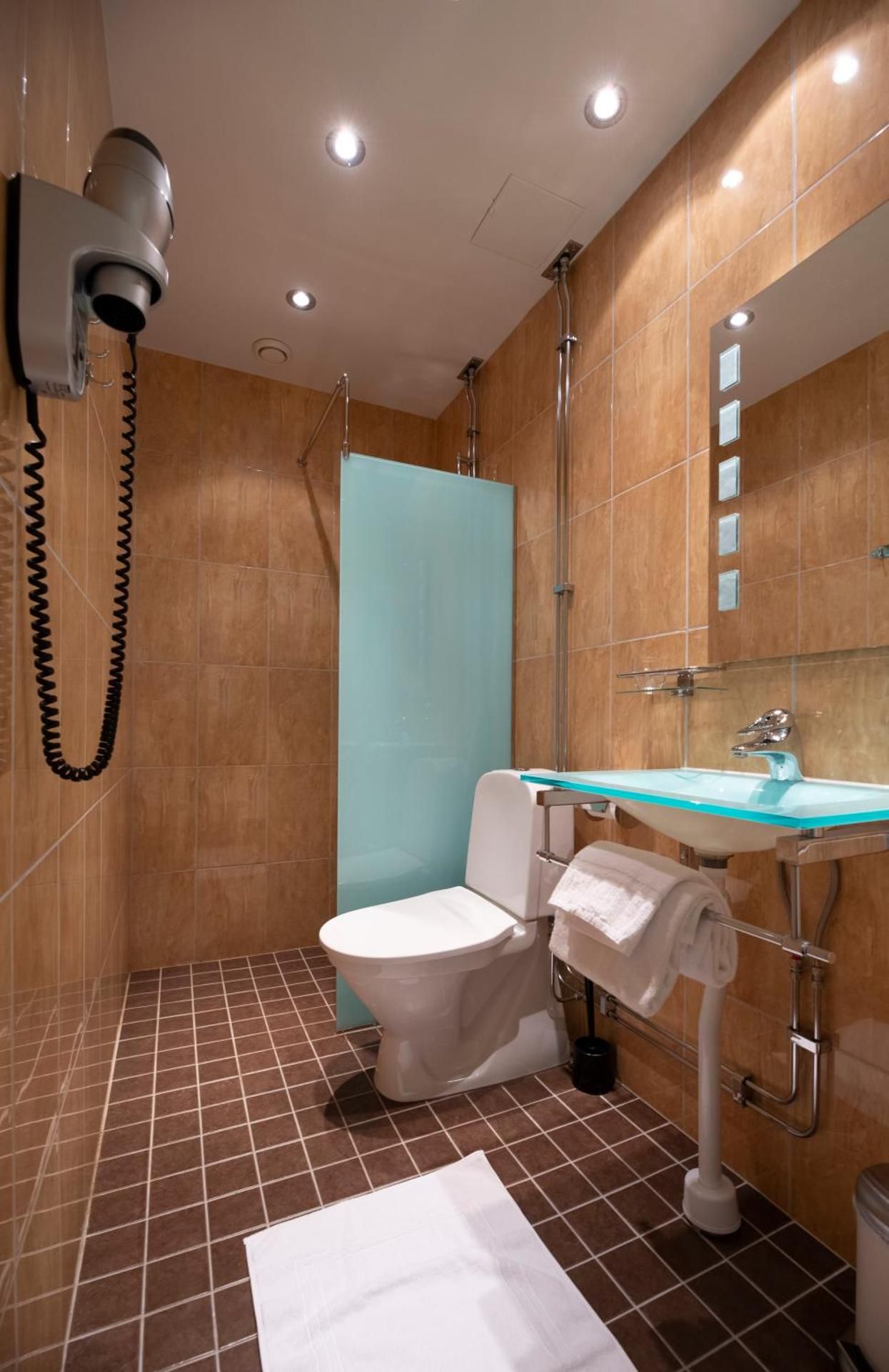 2 Single Beds, Nonsmoking, Windowless Room