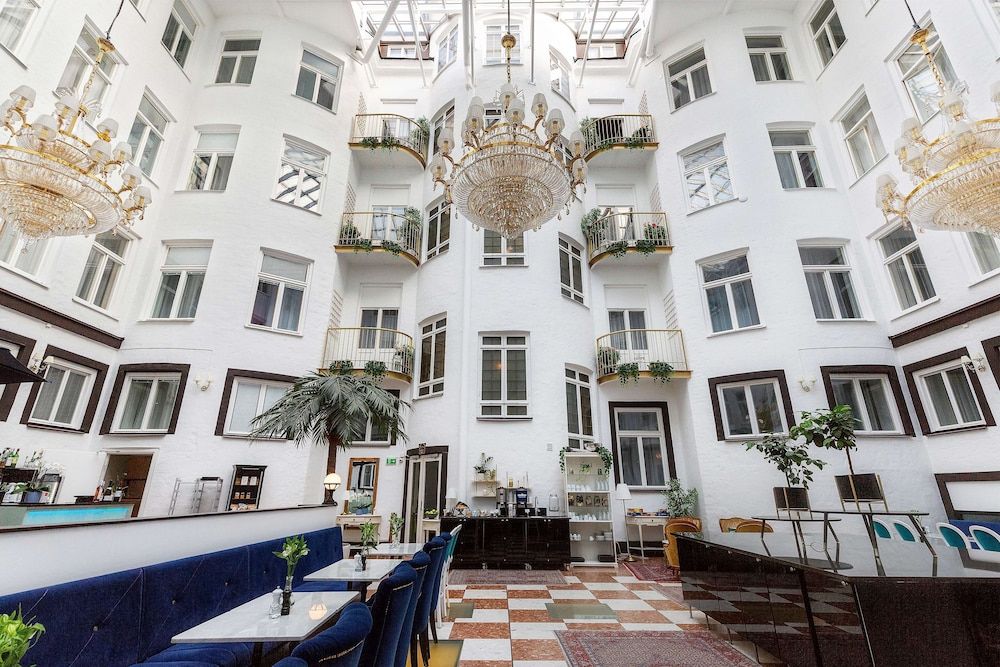 undefined Best Western Hotel Bentleys 5