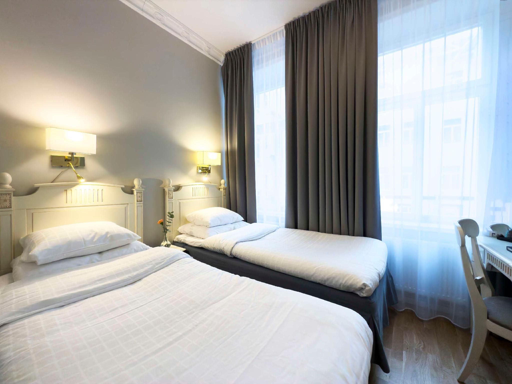 2 Single Beds, NonSmoking, Standard Room