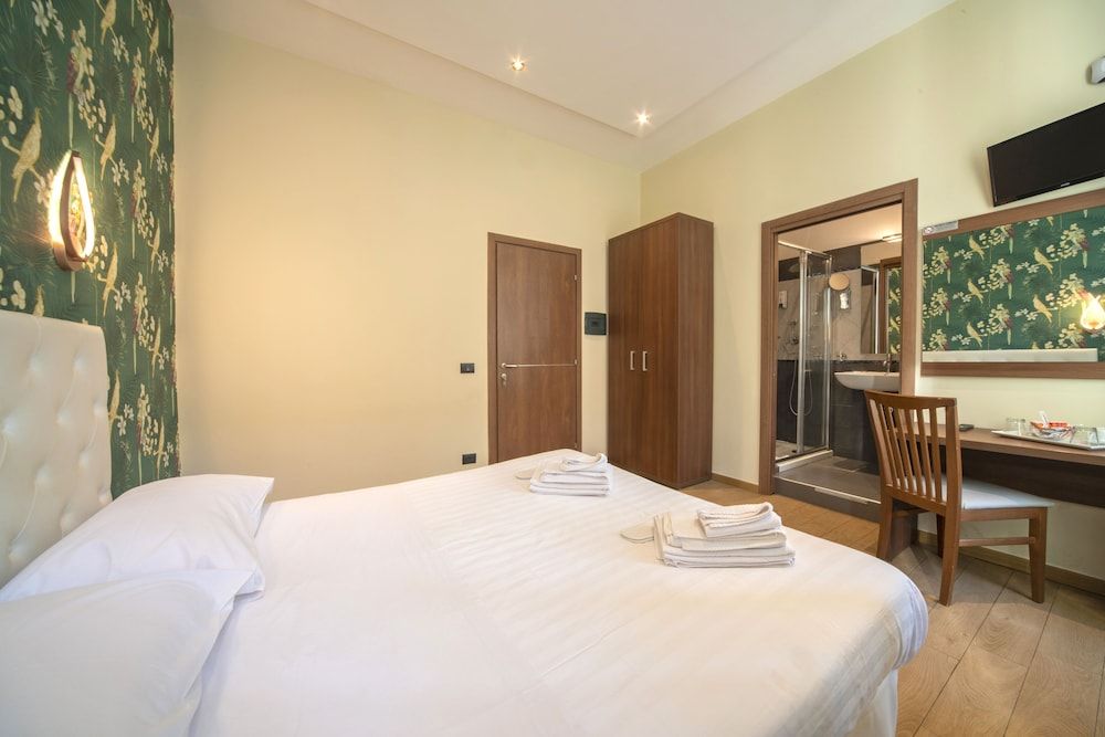 La Grande Bellezza Guesthouse Rome Classic Double Room 11