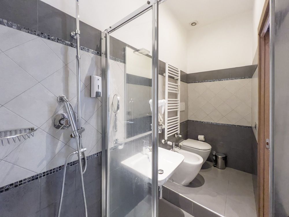 La Grande Bellezza Guesthouse Rome Classic Double Room 15