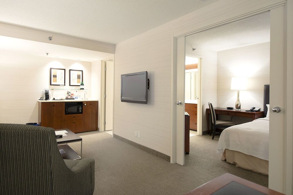 undefined Cambridge Suites Toronto 2