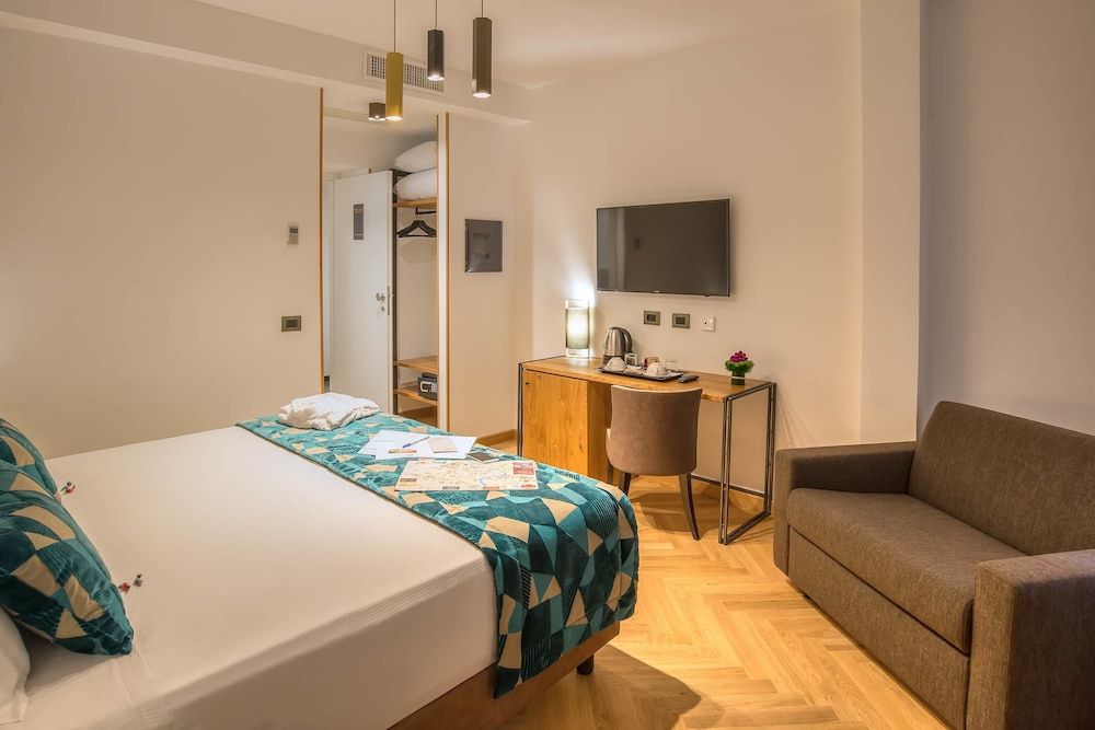 undefined Navona Essence Hotel 4