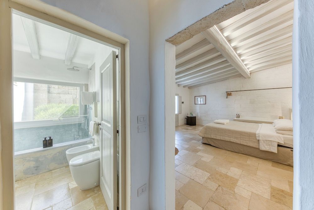 Deluxe Suite, 1 Bedroom, Patio, Garden Area