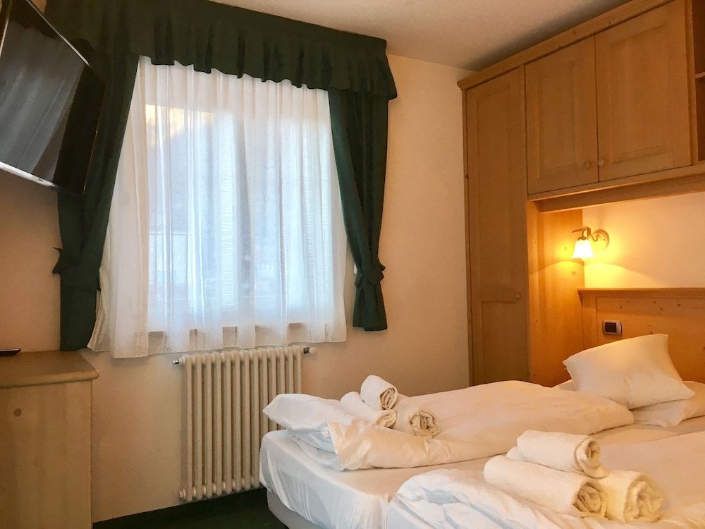 Deluxe Apartment, 2 Bedrooms, Mountain View