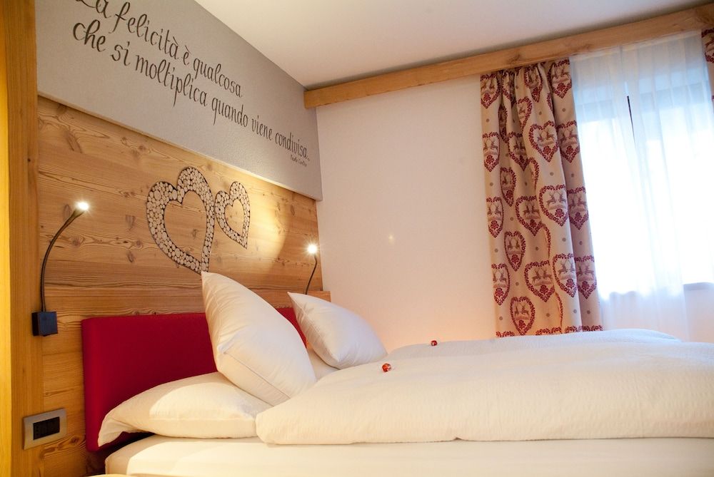 Romantic Studio