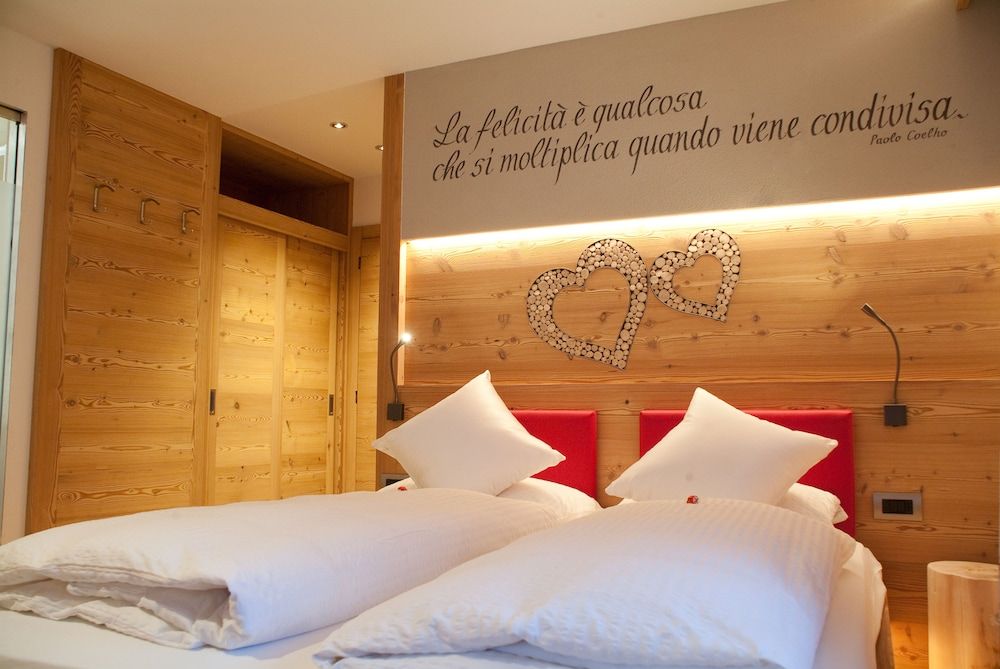 Romantic Studio
