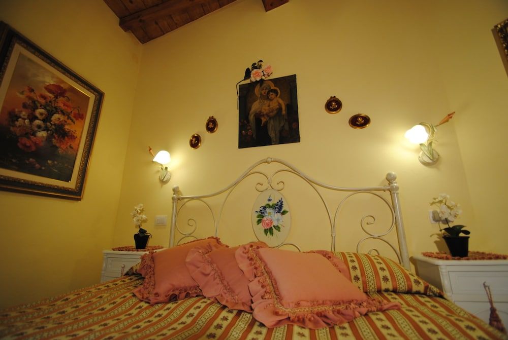 Albergo Torre Sangiovanni Superior Double or Twin Room 2