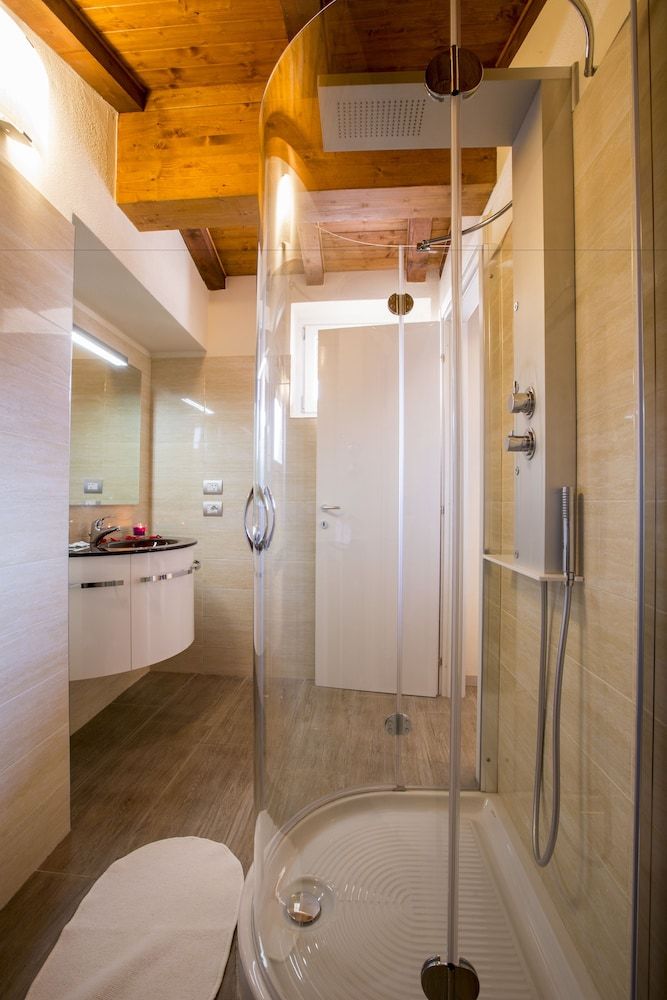 Medioevo in Centro Studio (Attic) 8