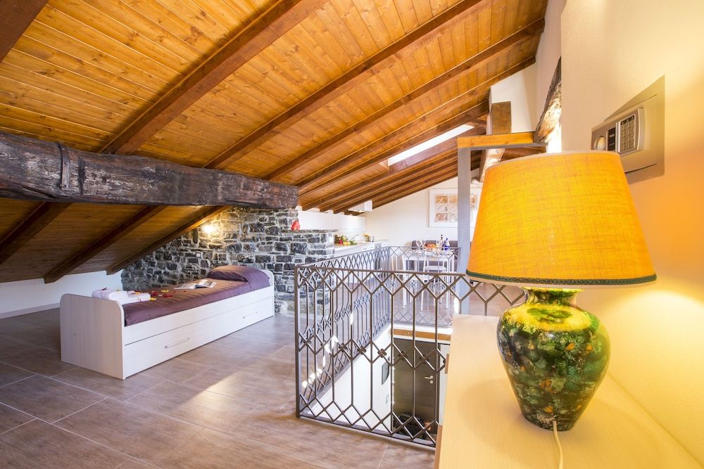 Medioevo in Centro Studio (Attic) 4