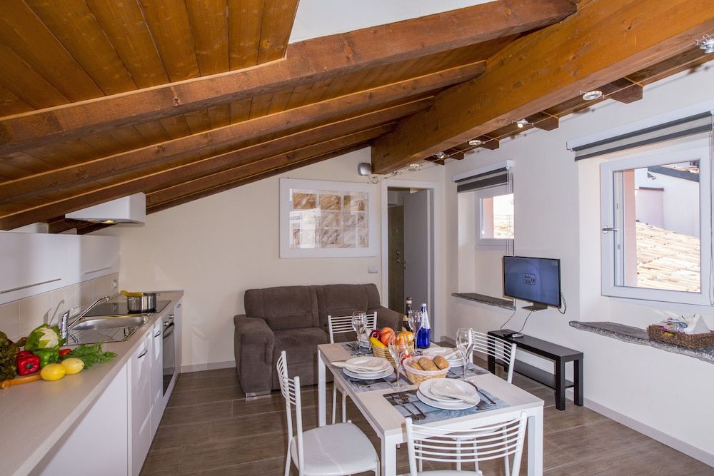 Medioevo in Centro Studio (Attic) 3