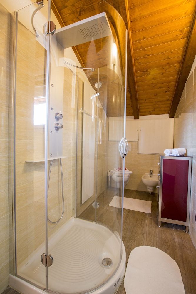 Medioevo in Centro Studio (Attic) 7