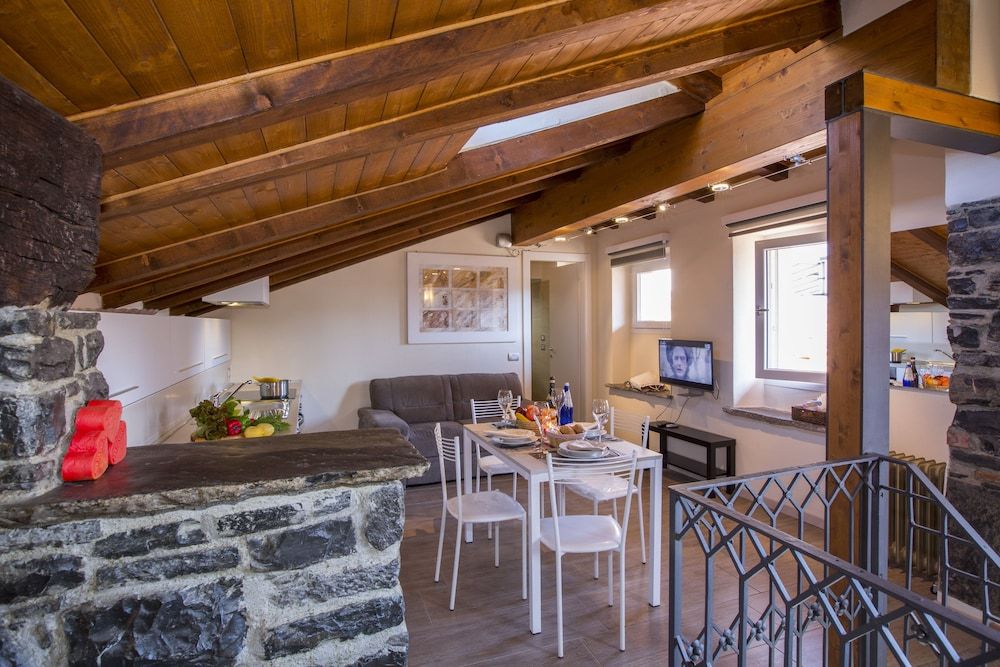 Medioevo in Centro Studio (Attic) 6