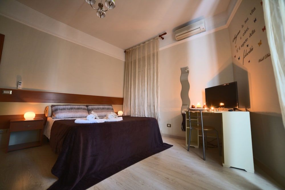 B&B Lamezia Terme Panoramic Suite, 1 Bedroom, Kitchen 3